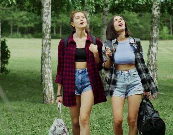 Clips4Sale - CAMP  Alissa Foxy, Eve Sweet (FullHD/1080p/358 MB)