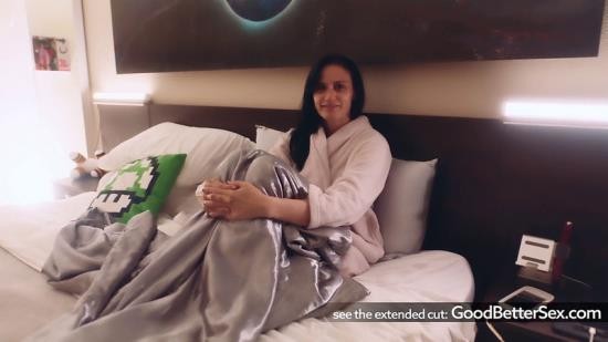 Onlyfans - Stepmom Sex Lessons Pt 2 Wamateur MILF Marie Clayborn GoodBetterSex (FullHD/1080p/340 MB)