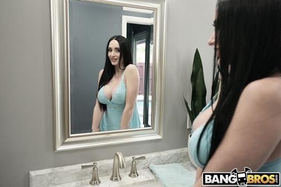 BigTitCreamPie/BangBros - Violet Voss Violet Loves Her Milk (FullHD/1080p/1.86 GB)