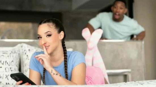 RKPrime/RealityKings - Amirah Adara  Thin Walls, Light Balls (FullHD/1080p/1.29 GB)