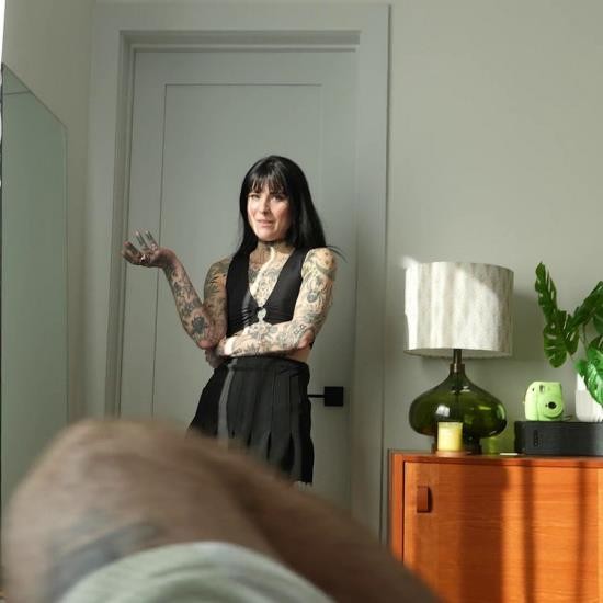 Onlyfans - Sneaky Sex With My Sister s Hot Tatted BFF  Awlivv Jak Knife (FullHD/1080p/418 MB)