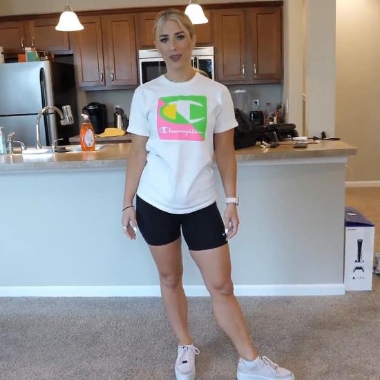 Clips4Sale - Trainer Victoria Trained To Obey (FullHD/1080p/244 MB)