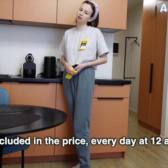 Onlyfans - The Maid At The Hotel Took All My Clothes, I Was Naked Anna Sibster (FullHD/1080p/268 MB)