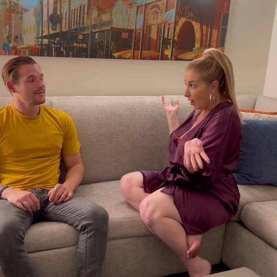 Onlyfans - Stepson Alex Envy Comes Find His Stepmom Danni Jones To Get Her To Come Home Any Way He Can Danni Jones (FullHD/1080p/112 MB)