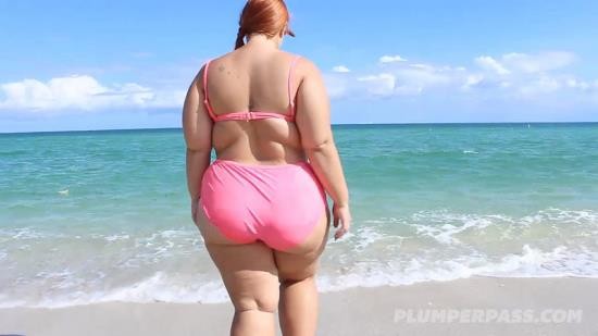 PLUMPERPASS - Tiffany Star  Beach Bangin PAWG (HD/720p/688 MB)