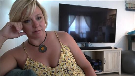 momcomesfirst - Brianna Beach  Just Like Me (FullHD/1080p/931 MB)