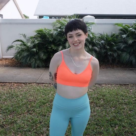 BangBus/BangBros - Raee Ripley  Undercover Freak (FullHD/1080p/3.63 GB)