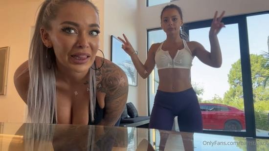 Onlyfans - HayleyDaviesXX (FullHD/1080p/760 MB)