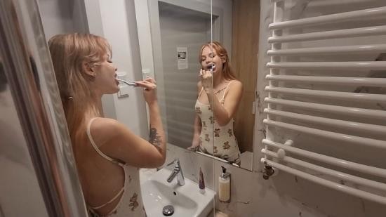 Onlyfans - Cheeky Step Sister Asks For Cock VladaMais (FullHD/1080p/338 MB)