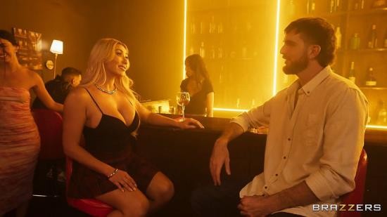 BrazzersExxtra/Brazzers - Destiny Mira, Cyber Doll  Wingwoman Secures A Threesome (FullHD/1080p/2.05 GB)