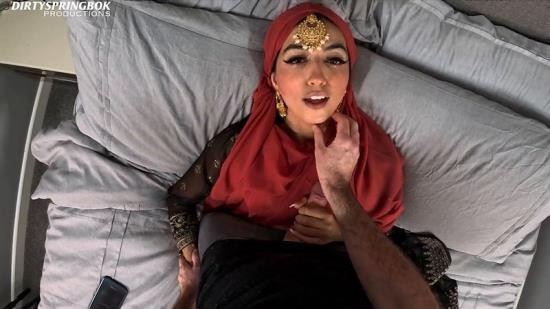 Onlyfans - Hijabi Aaliyah Yasin Gets Caught By Her Husband s Best Friend Aaliyah Yasin (FullHD/1080p/240 MB)