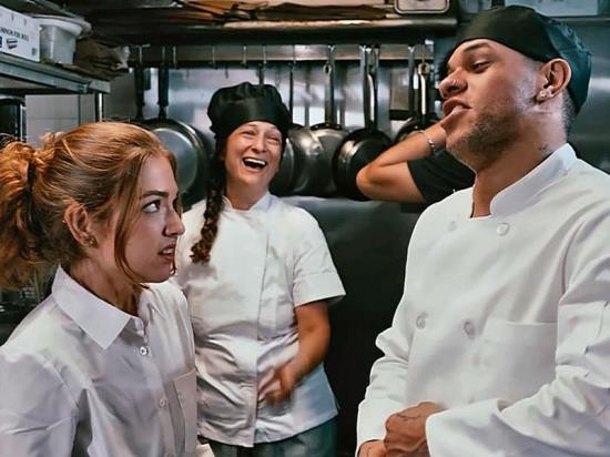 DigitalPlayground - Cubbi Thompson  Yes, Chef (2K/1080p/1.65 GB)