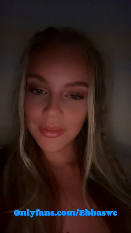 Onlyfans - Ebbaswee  Swedish Modell Fucks a StrangerFan At Hotel Svensk (SD/1920p/163 MB)