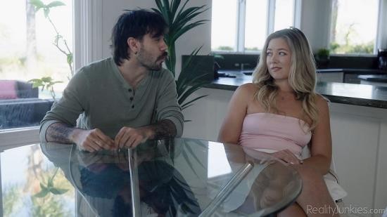 RealityJunkies/MileHighMedia - River Lynn  Deep Inside My Stepsister (FullHD/1080p/1.25 GB)