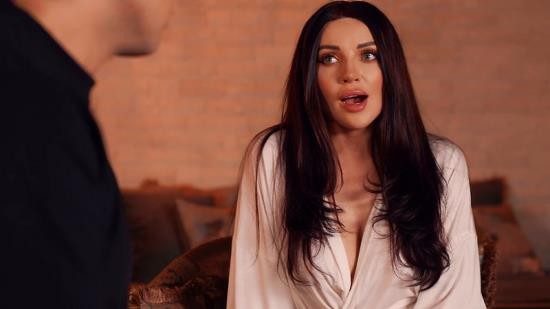 Onlyfans - Sexy MILF Caught Robber And Fucked Hard Luna Roul (FullHD/1080p/322 MB)