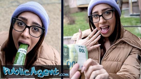PublicAgent/FakeHub - Ale Danger  The How Deep Challenge (FullHD/1080p/1.25 GB)