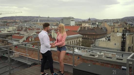 21EroticAnal.com/21Naturals.com - Sharon White ( Rooftop Romance) (FullHD/1080p/1.07 GB)