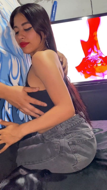 Onlyfans - Quintita With My Friend s Boyfriend Yaresita Small (SD/1920p/223 MB)