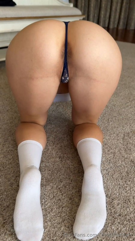 Onlyfans - Christina Khalil (SD/1080p/680 MB)