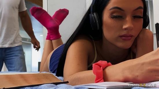 TeensLikeItBig/Brazzers - Jazmin Luv  Fucking His Girlfriend s Roommate (FullHD/1080p/1.46 GB)