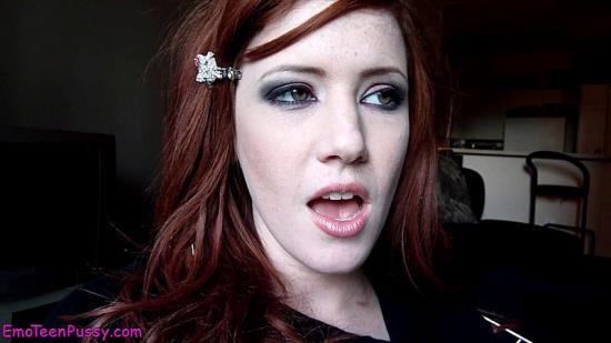 EmoTeenPussy - Elle (HD/720p/121 MB)
