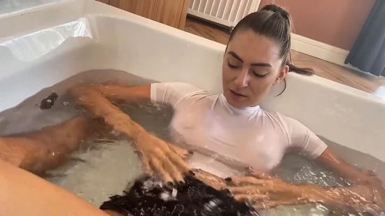 Onlyfans - Wet Clothed Sex With Hot Tall Brunette Teen Waitress  Amateur POV Sex Nico Grey (FullHD/1080p/390 MB)