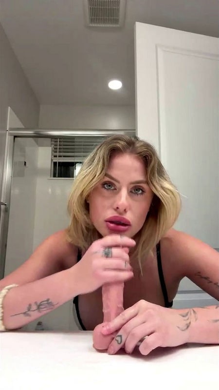 Onlyfans - Chlobearrr (SD/1920p/1.02 GB)
