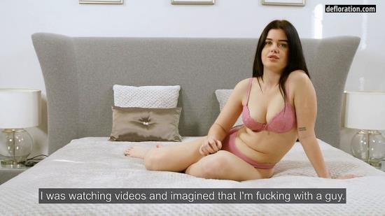 Defloration - Lucy French  Virgin Casting (FullHD/1080p/1.18 GB)